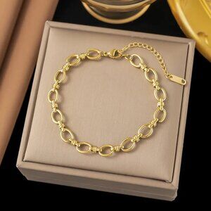 18K Gold Plated Oval Link Bracelet – Waterproof & Tarnish Proof